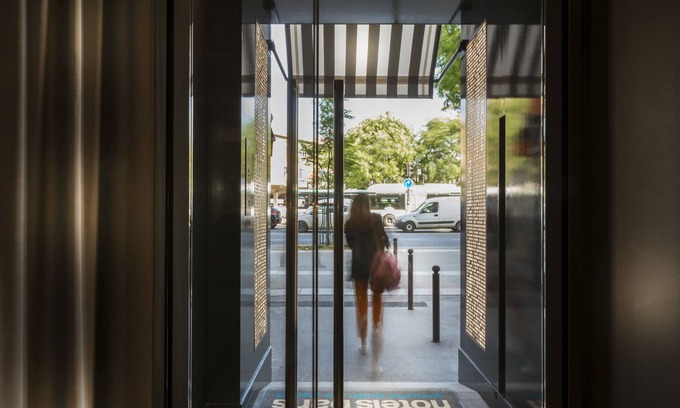 Quartier de la Salpetriere Hotel | Libertel Austerlitz Jardin des Plantes