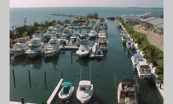 Key Largo Casa | LICENSED MGR - 2/2 VILLA - OCEANFRONT BEACH RESORT - SALTWATER LAGOON & MARINA!