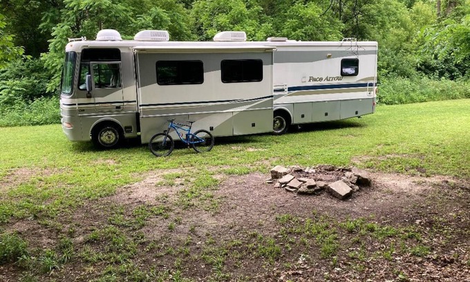 Fort Wayne Casa | Life got SIMPLE! Steps to Franke Park & Zoo!!! Central, yet NATURE at your door!