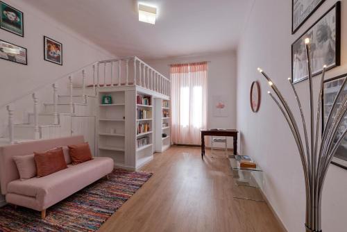 San Vittore Apartamento | Life in pink Love Suite in Design District