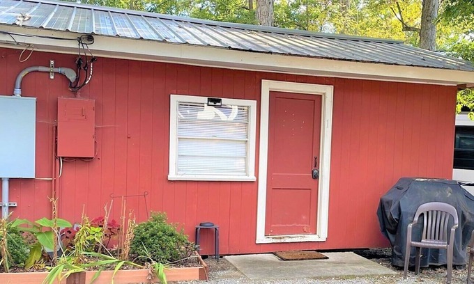 Dandridge Cabina | Life on the Docks Cabin 2 Cozy cabin in Dandridge TN