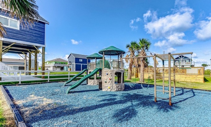 Port Bolivar Casa | Life's a Breeze - a 2 bedroom, 2 bath, that sleeps 4.