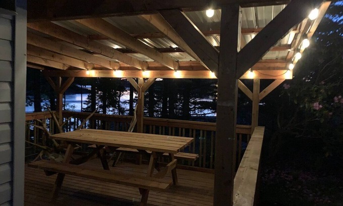 Canal Casa | Life's Better at the Cottage