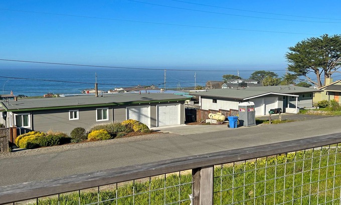 Bodega Bay Casa | Lifes a Beach - Quaint community north of BB, nice views.