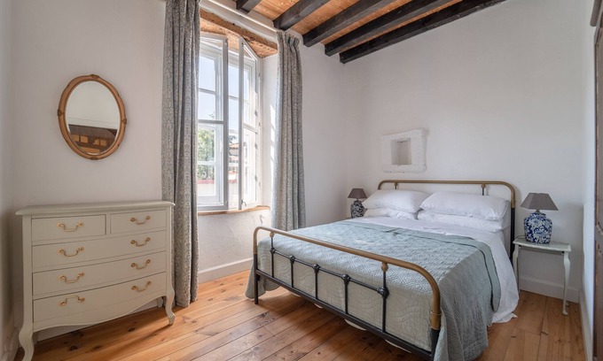Escouloubre-les-bains Casa | Light and airy 4 bed village house with games room, close to swimming lakes.