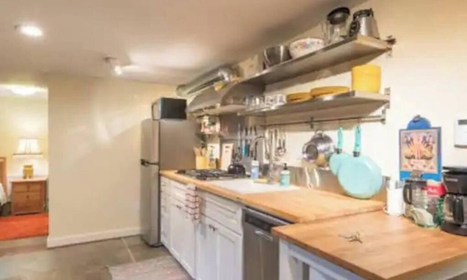University Park Apartamento | Light & Bright N. Portland Studio!