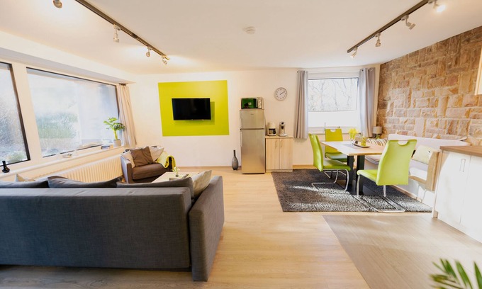 Hemfurth-Edersee Apartamento | Light-flooded architect's house in a quiet location Apartment "Green"