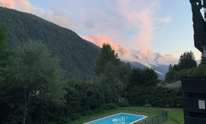 Chamonix-Mont-Blanc Apartamento | Luz en el apartamento chalet, frente al Mont-Blanc, a 200 metros de las pistas