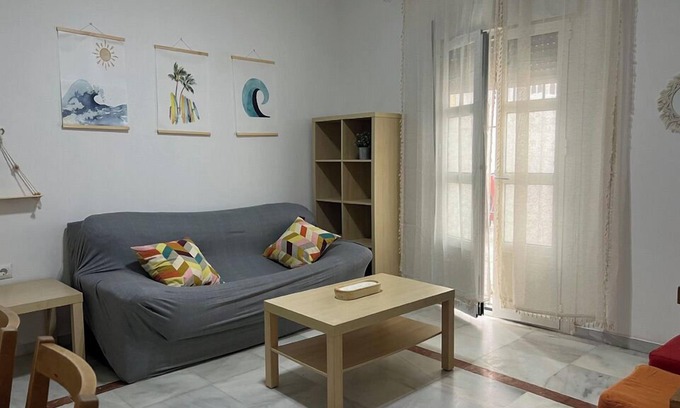 San Fernando Apartamento | Lightbooking en el corazón de San Fernando B