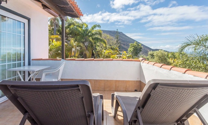 Los Quemados Apartamento | Lightbooking Colon I Fuencaliente vistas al mar 9 deluxe