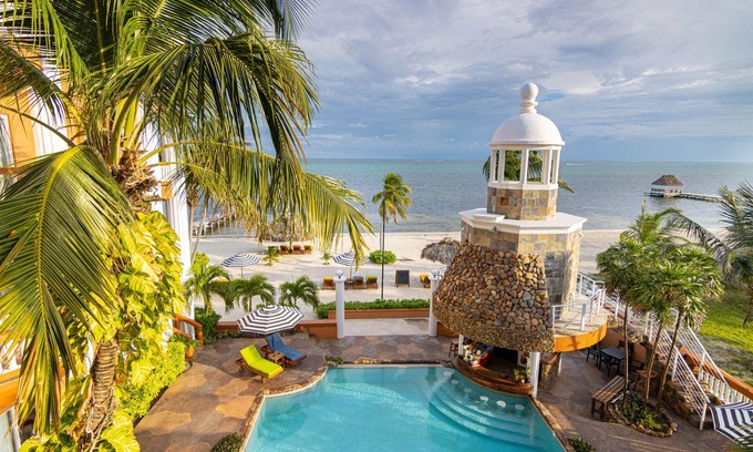 San Pedro Complejo | Lighthouse Beach Villas 2br/2ba Villa La Isla