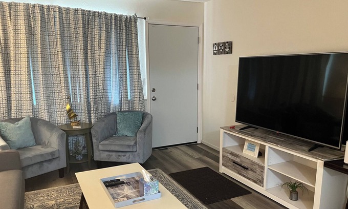 Lemoore Apartamento | Lighthouse Inn