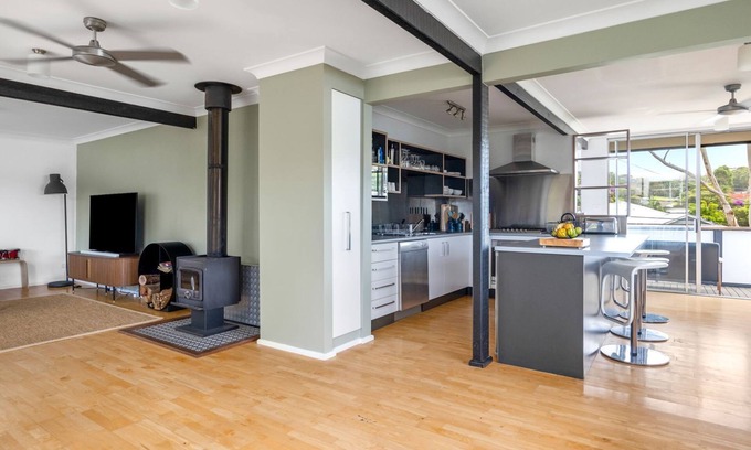 Mollymook Beach Casa | Free night on us this winter at Lightly Salted