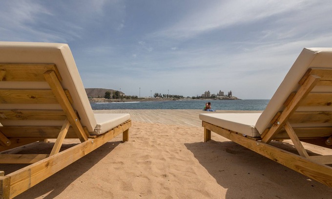 Arguineguin Apartamento | Ligthbooking Lola Beach playa de Arguineguin