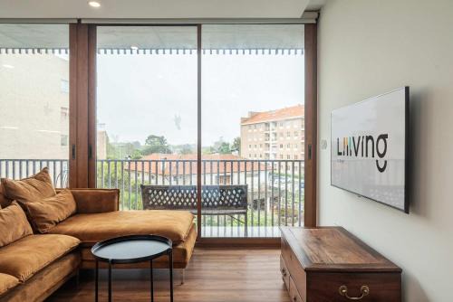 Senhora da Hora Apartamento | Liiiving in Matosinhos - Warm Vintage Apartment