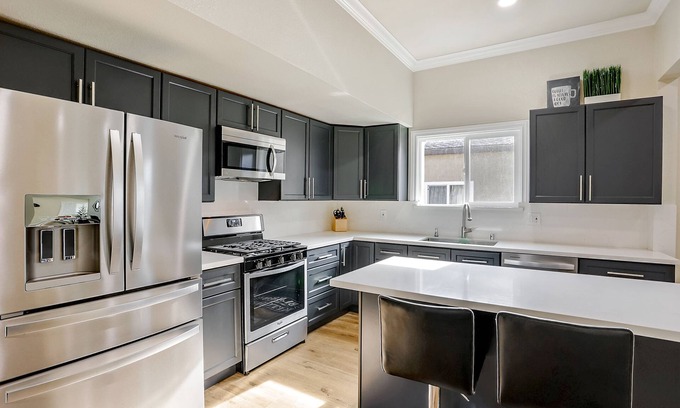 Northside Casa | Like New 6BED 3BR 2BA Home in Japan Town San Jose