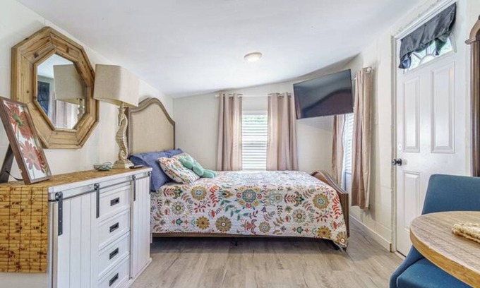 Mount Dora Casa | Lil’ Scotty - Private Cozy Efficiency