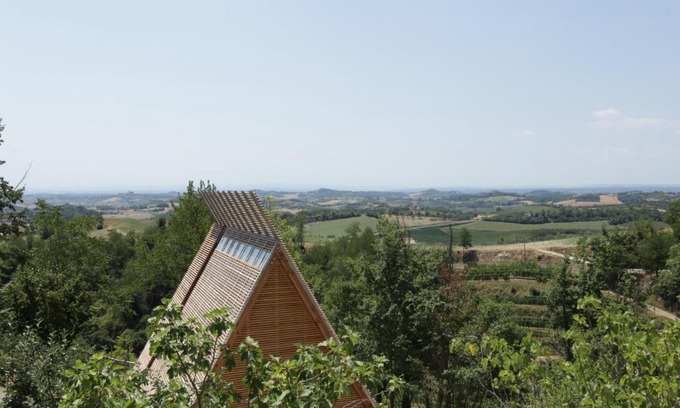 Grazzano Badoglio Cabina | LILELO - Little Leisure Lodge