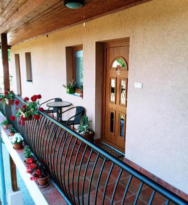 Cserkeszolo Apartamento | Liliána Apartman