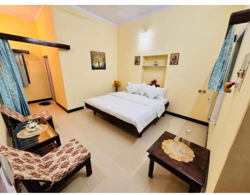 Air Force Area Casa | Liliyan Palace Guest house