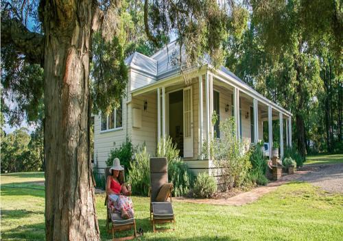 Lovedale Casa | Lillians on Lovedale