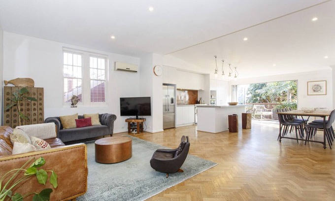South Fremantle Casa | Lilly's Cottage - 3bdrm Heritage House, South Fremantle