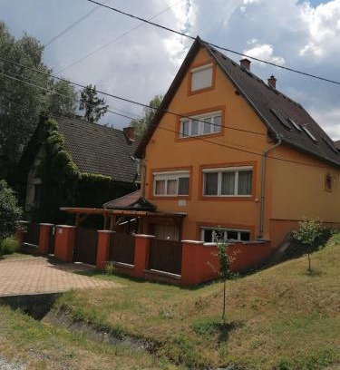 Felsotarkany Apartamento | LiLu Apartman