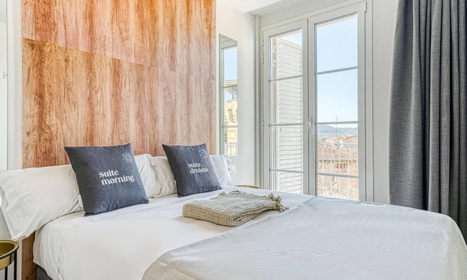 Haro Apartamento | limehome Haro | Two-Bedroom Apartment with Balcony
