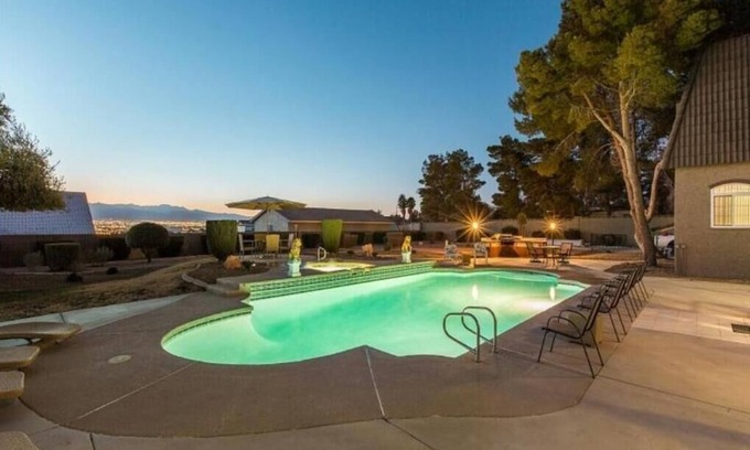 Sunrise Manor Casa | Limited Time Offer~ No Cleaning Fee~ You Save 600 Dollars~