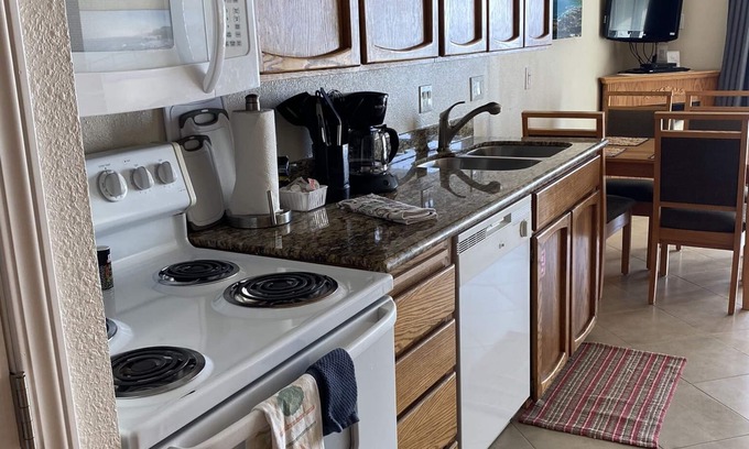 Logsden Apartamento | Lincoln City Beachfront Charm at the Sandpiper 204
