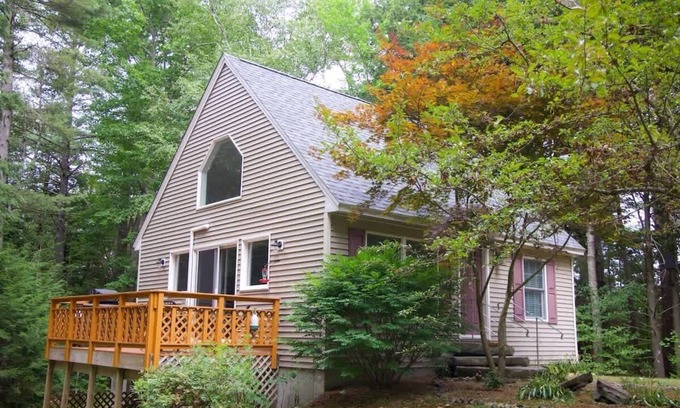 Lincolnville Casa | ‼️Lincolnville 2BR - Beach Vibes & Backyard BBQ