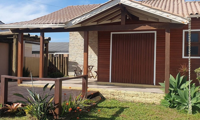 Arroio do Sal Casa | Linda Casa com Piscina a 50m da Praia