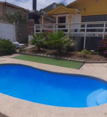 El Quisco Casa | Linda casa con piscina en el quisco.