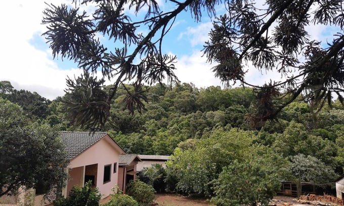 Chopinzinho Otro | Linda Casa de Campo com Lago Para Pesca, Mesa de Sinuca e Área Para Acampamento