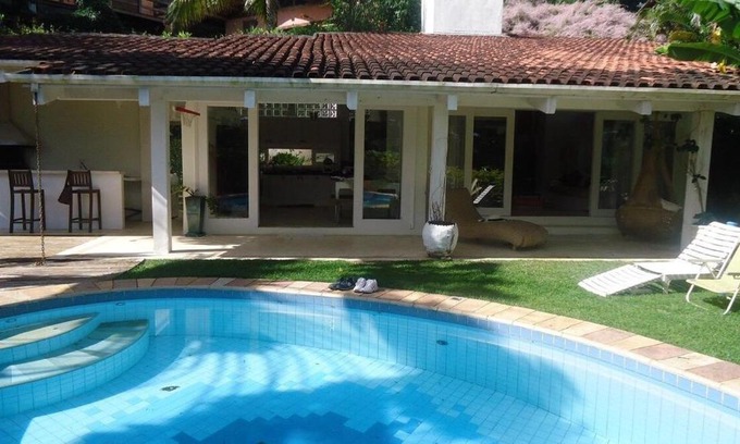 Praia Grande Casa | Linda casa em Ilhabela-Praia do Julião