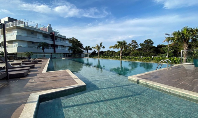 Campeche Norte Apartamento | Lindo Apto em Condo Clube em Frente ao mar do Campeche