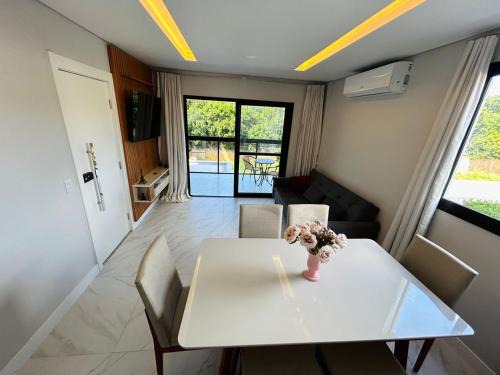 Governador Celso Ramos Apartamento | Lindo apartamento a 400 metros da praia com selo azul de qualidade