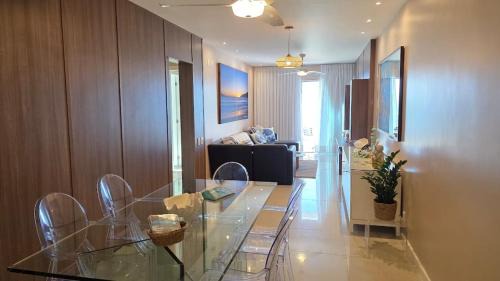 Prainha Apartamento | Lindo apartamento frente mar na Prainha com Ar Condicionado, Piscina