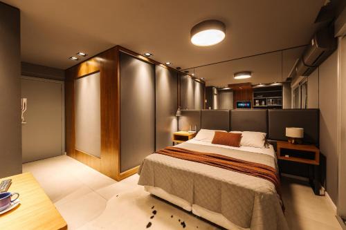 Centro Apartamento | Lindo Studio, Central, Com Garagem e Academia!