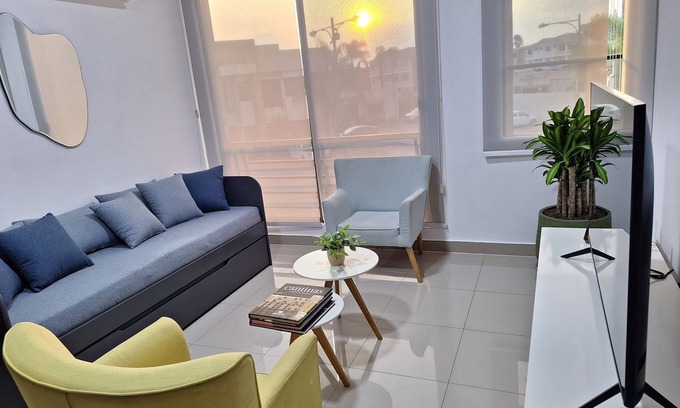 Guayaquil Apartamento | Lindo y moderno apartment in lovely Samborondon with WiFi, AC
