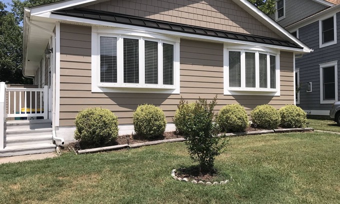 Country Club Estates Cabaña | Ropa de cama incluida!***. REHOBOTH BEACH SOUTH Country Club Estates. Disfrute de sus vacaciones en esta casa de playa soleada y luminosa de 3 dormitorios y 2 baños. MASCOTA AMIGABLE