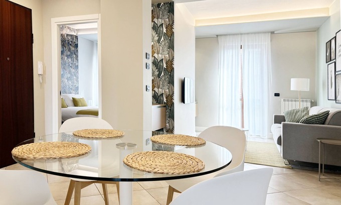 Nichelino Apartamento | **Lingotto Center** 5min, Luxury Apartment, 1 Bedroom, 4 guests.