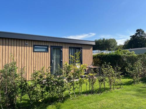 Oostvoorne Chalet De Esquí | Linked Chalet