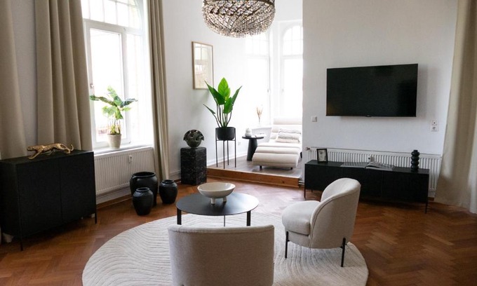 Minden Apartamento | Lio Suite Design Apartment Balkon Netflix Parken