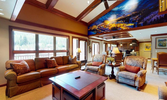 Vail Chalet De Esquí | Lion Square Lodge South 750