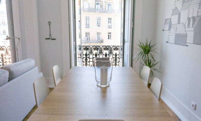 Santos Casa | Lisbon Check-In Guesthouse