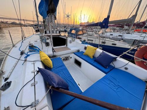 Lisbon District Alquiler De Eote | Lisbon Cosy Boat
