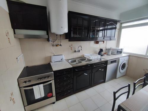 Alfragide Apartamento | Lisbon spacious T2 in Damaia, Lisbon