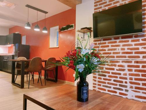 Saint-Aignan Apartamento | Lisloft Appartement à 5 Min du ZooParc de Beauval, Centre ville Saint-Aignan