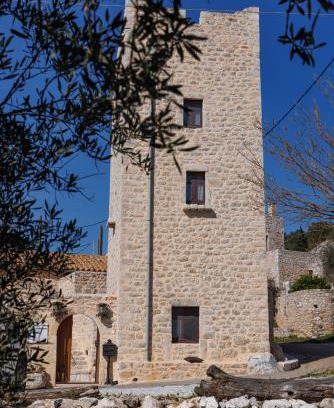 Omales Apartamento | LITHOS TRADITIONAL TOWER